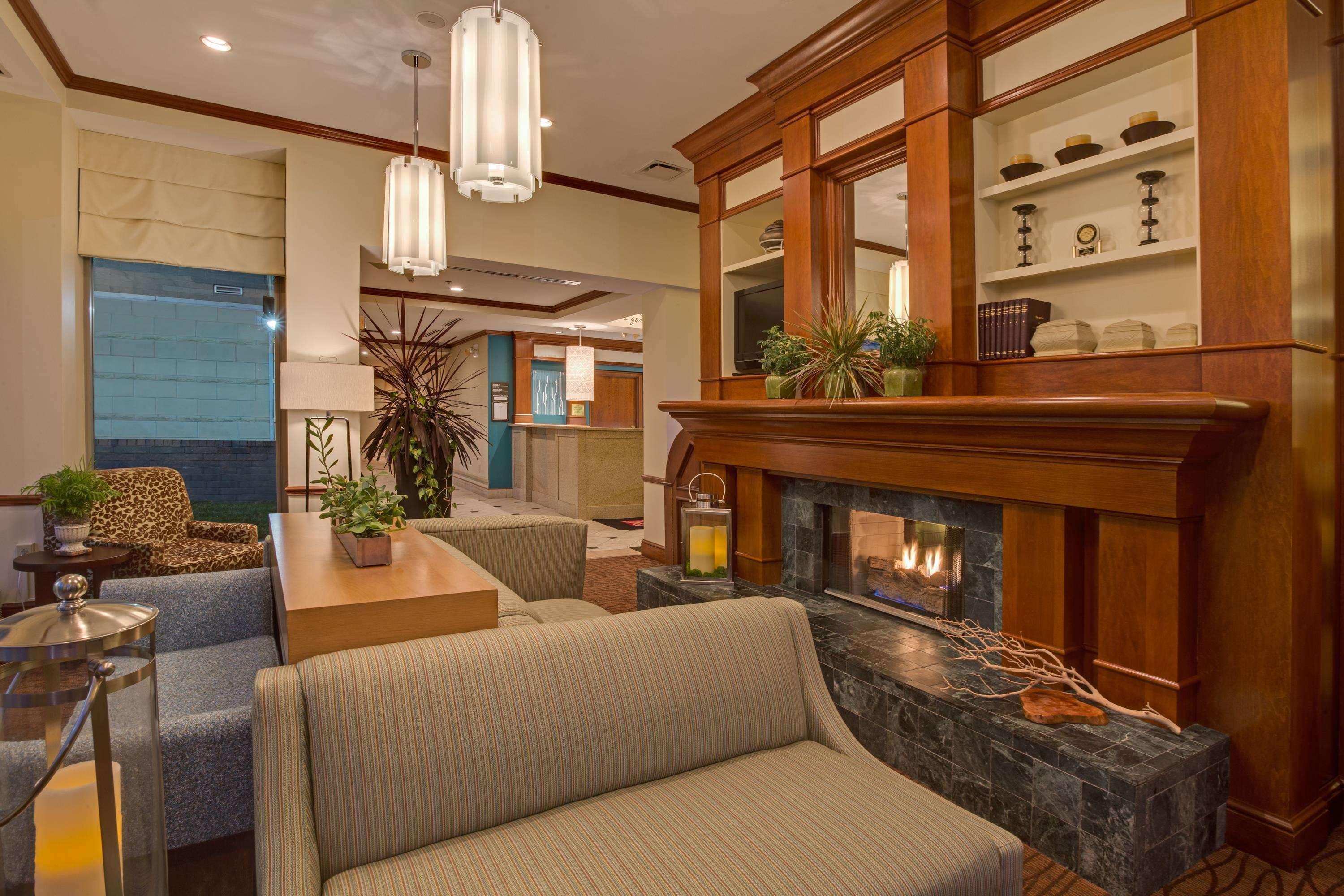Hilton Garden Inn Cleveland Airport Fairview Park Extérieur photo