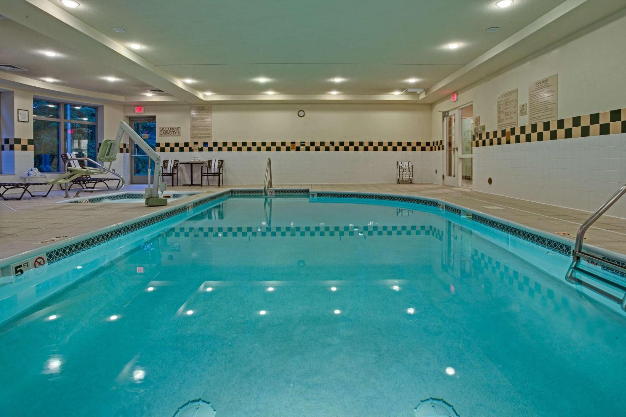 Hilton Garden Inn Cleveland Airport Fairview Park Extérieur photo